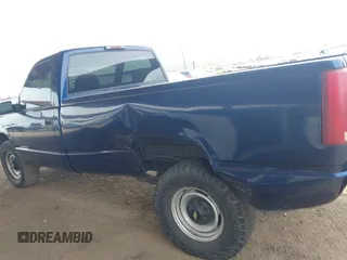 2000 Chevrolet Silverado 2500 z VIN 1GCGC24R1YR112498, wystawiony jako IAAI lot #42386089 z przebiegiem 41 338 mil mil oraz . Historia ofert i sprzedaży dostępna na DreamBid. Obrazek 6.
