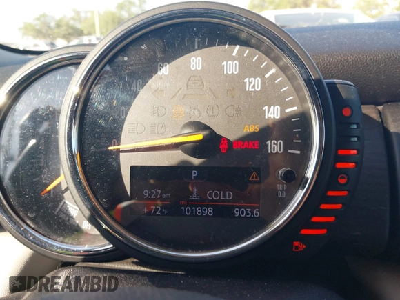 2016 MINI Cooper Hardtop 4 Door S with VIN WMWXU3C54G2D30766, listed as a IAAI auction lot 42008026 with 101,898 mi miles. Bid and sale history available at carsss.com. Image 7.