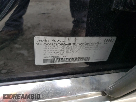 2015 Audi A8 4.0T with VIN WAU32AFD6FN013982, listed as a Copart auction lot 58122294 with 100,981 mi miles and Clean title. Bid and sale history available at DreamBid. Image 12.