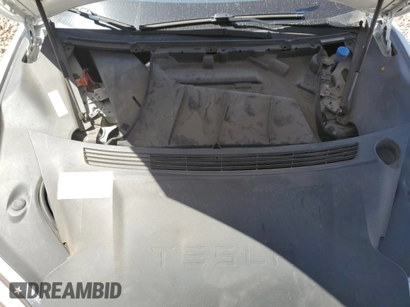 2017 Tesla Model S 60 with VIN 5YJSA1E13HF190581, listed as a Copart auction lot 57383595 with 88,219 mi miles and Salvage title. Bid and sale history available at DreamBid. Image 11.