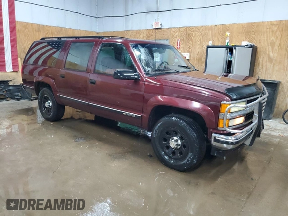 1994 Chevrolet Suburban with VIN 1GNFK16K5RJ382205, listed as a Copart auction lot 77995064 with 294,600 mi miles and Clean Title. Bid and sale history available at carsss.com. Image 4.