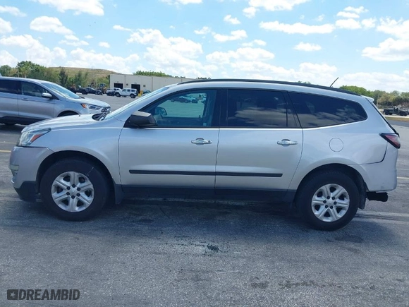 2015 Chevrolet Traverse LS with VIN 1GNKRFED8FJ336647, listed as a IAAI auction lot 41888467 with 108,458 mi miles. Bid and sale history available at carsss.com. Image 14.