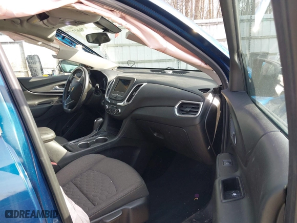 2019 Chevrolet Equinox LT with VIN 2GNAXKEV6K6267029, listed as a IAAI auction lot 41796827 with 113,704 mi miles. Bid and sale history available at carsss.com. Image 5.