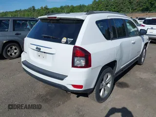 2017 Jeep Compass Sport SE z VIN 1C4NJDBB5HD107025, wystawiony jako IAAI lot #42382265 z przebiegiem Nie podano mil oraz . Historia ofert i sprzedaży dostępna na DreamBid. Obrazek 4.