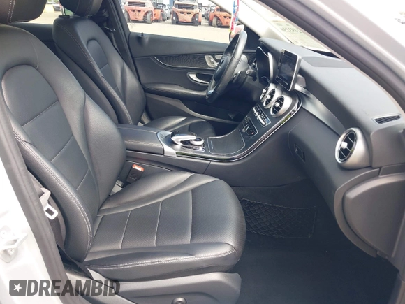 2016 Mercedes-Benz C 300 Luxury with VIN 55SWF4KB0GU138307, listed as a IAAI auction lot 42493236 with 71,342 mi miles and . Bid and sale history available at DreamBid. Image 5.