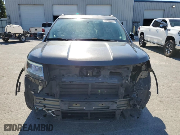 2017 Ford Explorer XLT with VIN 1FM5K7DH1HGE33589, listed as a Copart auction lot 52489785 with 84,577 mi miles and Salvage Title. Bid and sale history available at DreamBid. Image 5.