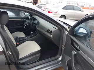 2020 Volkswagen Jetta S с VIN 3VWCB7BU0LM051450, выставлен на аукционе IAAI как лот 42178052 с пробегом 111 840 миль миль и . История ставок и продаж доступна на DreamBid. Изображение 5.