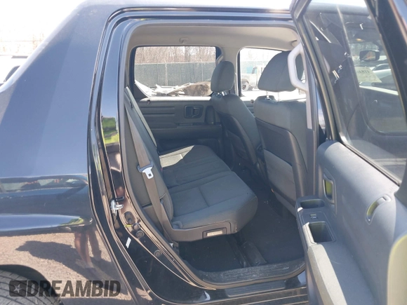 2013 Honda Ridgeline Sport z VIN 5FPYK1F72DB007036, wystawiony jako IAAI lot #41846541 z przebiegiem 133 391 mil mil oraz . Historia ofert i sprzedaży dostępna na DreamBid. Obrazek 8.