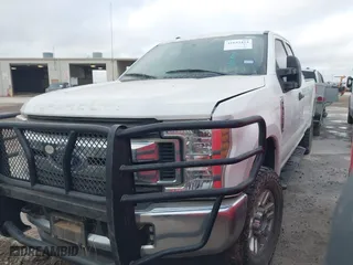 2018 Ford Super Duty F-250 SRW XL with VIN 1FT7X2B67JED06267, listed as a IAAI auction lot 41632424 with 156,605 mi miles. Bid and sale history available at carsss.com. Image 17.