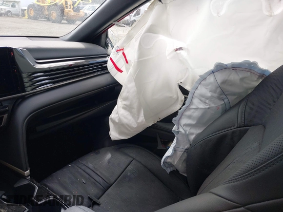 2025 Toyota Camry LE с VIN 4T1DBADK0SU000651, выставлен на аукционе IAAI как лот 42042380 с пробегом 8 793 миль миль и . История ставок и продаж доступна на DreamBid. Изображение 5.