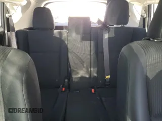 2018 Toyota RAV4 LE z VIN JTMBFREV2JD253105, wystawiony jako Copart lot #58011225 z przebiegiem 68 130 mil mil oraz Szkoda całkowita • Salvage title. Historia ofert i sprzedaży dostępna na DreamBid. Obrazek 10.
