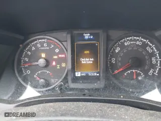 2022 Toyota Tacoma 4WD SR with VIN 3TMCZ5ANXNM490638, listed as a IAAI auction lot 41286719 with 52,328 mi miles. Bid and sale history available at carsss.com. Image 7.