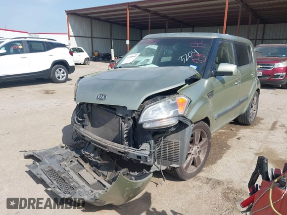 2011 Kia Soul + with VIN KNDJT2A28B7203204, listed as a IAAI auction lot 42028948 with 207,372 mi miles. Bid and sale history available at carsss.com. Image 17.