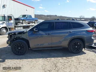 2023 Toyota Highlander L with VIN 5TDKDRBH2PS018687, listed as a IAAI auction lot 41709063 with 36,968 mi miles. Bid and sale history available at carsss.com. Image 15.