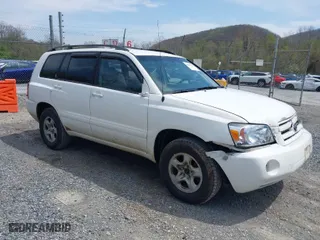 2007 Toyota Highlander w/3rd Row with VIN JTEEP21AX70193588, listed as a IAAI auction lot 42041329 with 244,278 mi miles. Bid and sale history available at carsss.com. Image 1.