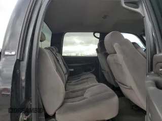 2003 GMC Sierra 1500HD SLT z VIN 1GTGK13U93F245135, wystawiony jako Copart lot #81886484 z przebiegiem 302 035 mil mil oraz Tytuł czysty. Historia ofert i sprzedaży dostępna na DreamBid. Obrazek 11.