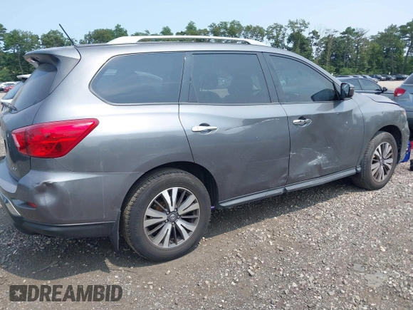 2017 Nissan Pathfinder Platinum with VIN 5N1DR2MM9HC903057, listed as a IAAI auction lot 40063517 with 8,847 mi miles and . Bid and sale history available at DreamBid. Image 4.