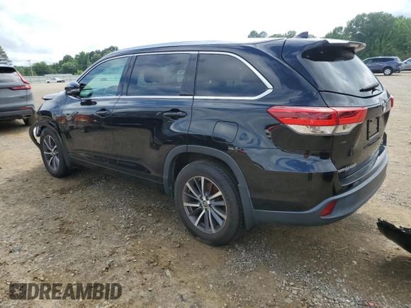 2017 Toyota Highlander XLE with VIN 5TDJZRFH0HS391235, listed as a Copart auction lot 55758335 with 69,695 mi miles and Clean title. Bid and sale history available at DreamBid. Image 2.