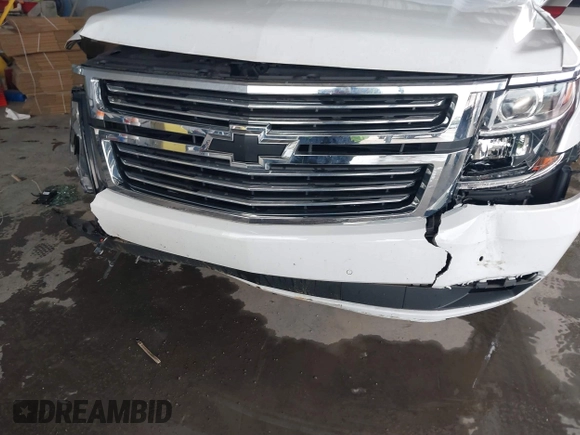 2019 Chevrolet Suburban Premier with VIN 1GNSKJKJ2KR354283, listed as a IAAI auction lot 39548082 with Not Provided miles and . Bid and sale history available at DreamBid. Image 6.
