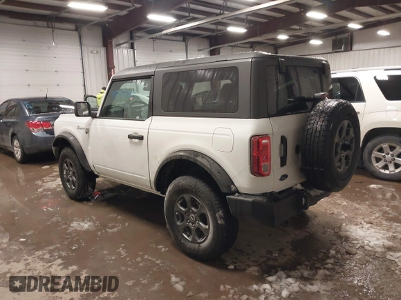 2023 Ford Bronco with VIN 1FMDE5AHXPLB20297, listed as a IAAI auction lot 41605475 with 18,621 mi miles. Bid and sale history available at carsss.com. Image 3.