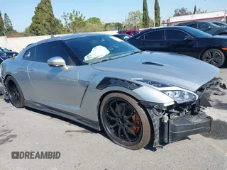 2009 Nissan GT-R Premium z VIN JN1AR54F79M250219, wystawiony jako IAAI lot #41964474 z przebiegiem 77 677 mil mil oraz . Historia ofert i sprzedaży dostępna na DreamBid. Obrazek 13.