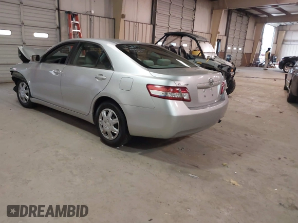 2011 Toyota Camry LE with VIN 4T1BF3EK0BU209782, listed as a IAAI auction lot 41739648 with 204,701 mi miles. Bid and sale history available at carsss.com. Image 3.