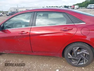 2025 Hyundai Elantra SEL Convenience with VIN KMHLS4DG0SU880288, listed as a IAAI auction lot 42192034 with 13,502 mi miles and . Bid and sale history available at DreamBid. Image 14.