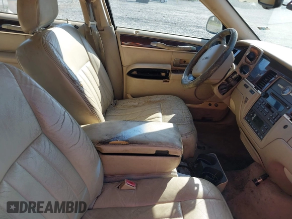 2006 Lincoln Town Car Signature z VIN 1LNHM81V36Y647420, wystawiony jako IAAI lot #42052750 z przebiegiem 251 115 mil mil oraz . Historia ofert i sprzedaży dostępna na DreamBid. Obrazek 5.
