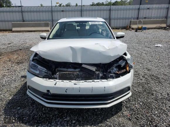 2016 Volkswagen Jetta SEL Premium with VIN 3VWL17AJ9GM210837, listed as a Copart auction lot 60285165 with 79,650 mi miles and Salvage title. Bid and sale history available at DreamBid. Image 5.