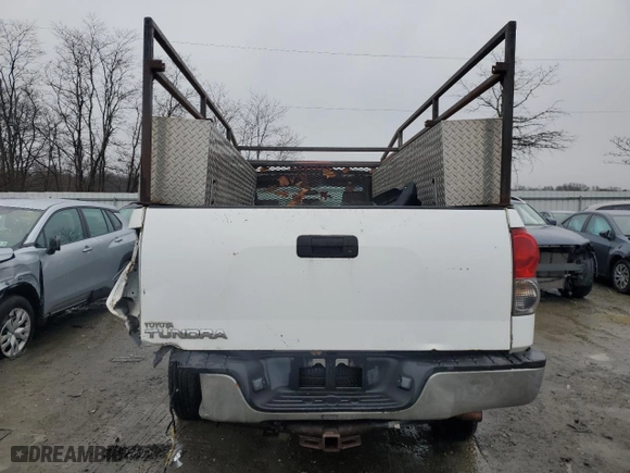2008 Toyota Tundra with VIN 5TFLU521X8X017153, listed as a Copart auction lot 44425765 with 275,542 mi miles and Salvage Title. Bid and sale history available at carsss.com. Image 6.