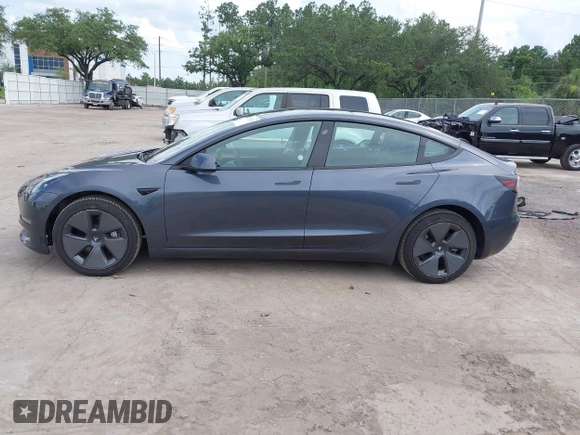 2023 Tesla Model 3 z VIN 5YJ3E1EA6PF435672, wystawiony jako IAAI lot #42375203 z przebiegiem 30 688 mil mil oraz . Historia ofert i sprzedaży dostępna na DreamBid. Obrazek 15.