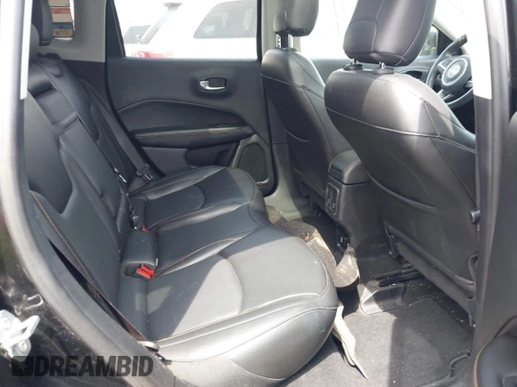 2019 Jeep Compass High Altitude z VIN 3C4NJDCB2KT594314, wystawiony jako IAAI lot #42010098 z przebiegiem 51 622 mil mil oraz . Historia ofert i sprzedaży dostępna na DreamBid. Obrazek 8.