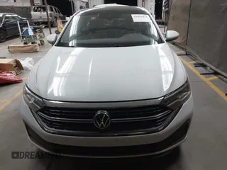 2024 Volkswagen Jetta SE с VIN 3VW7M7BU4RM013899, выставлен на аукционе IAAI как лот 42455474 с пробегом 34 478 миль миль и . История ставок и продаж доступна на DreamBid. Изображение 13.