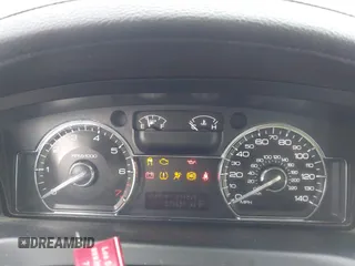 2009 Lincoln MKS с VIN 1LNHM93R09G612219, выставлен на аукционе IAAI как лот 42265639 с пробегом 203 651 миль миль и . История ставок и продаж доступна на DreamBid. Изображение 7.