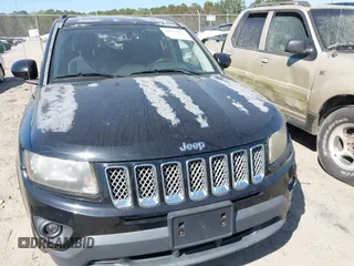 2014 Jeep Compass Latitude with VIN 1C4NJDEBXED551427, listed as a IAAI auction lot 41863047 with 75,913 mi miles. Bid and sale history available at carsss.com. Image 6.