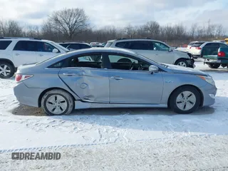 2014 Hyundai Sonata Limited with VIN KMHEC4A4XEA112985, listed as a IAAI auction lot 41215625 with 42,216 mi miles and . Bid and sale history available at DreamBid. Image 13.