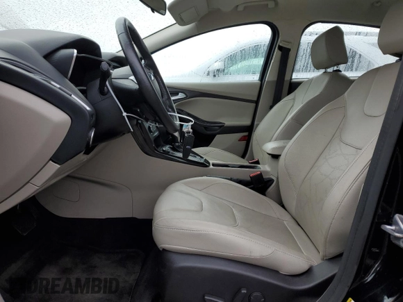 2016 Ford Focus Electric z VIN 1FADP3R44GL289497, wystawiony jako Copart lot #81639304 z przebiegiem 34 460 mil mil oraz Szkody całkowita. Historia ofert i sprzedaży dostępna na DreamBid. Obrazek 7.