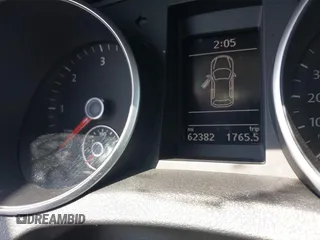 2014 Volkswagen Golf TDI w/Sunroof & Nav с VIN WVWNM7AJ9EW007463, выставлен на аукционе IAAI как лот 42211804 с пробегом 62 381 миль миль и . История ставок и продаж доступна на DreamBid. Изображение 7.