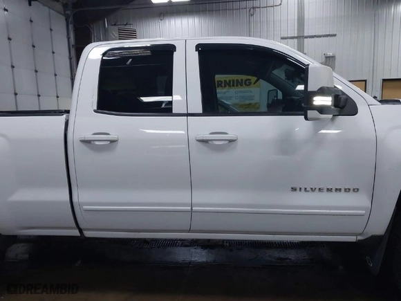 2015 Chevrolet Silverado 1500 LT with VIN 1GCVKREC1FZ225653, listed as a IAAI auction lot 41963956 with 133,862 mi miles. Bid and sale history available at carsss.com. Image 13.