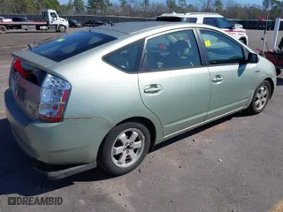 2006 Toyota Prius with VIN JTDKB20UX67515556, listed as a IAAI auction lot 41660997 with 177,354 mi miles. Bid and sale history available at carsss.com. Image 4.