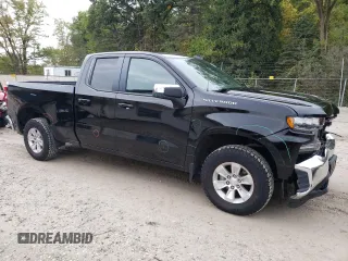 2019 Chevrolet Silverado 1500 LT with VIN 1GCRWCEK1KZ310206, listed as a Copart auction lot 72927774 with 63,238 mi miles and Salvage Title. Bid and sale history available at DreamBid. Image 4.