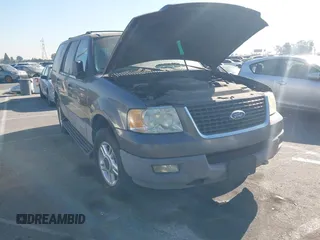2003 Ford Expedition XLT Value with VIN 1FMPU16W43LA84570, listed as a IAAI auction lot 40937219 with 161,893 mi miles. Bid and sale history available at carsss.com. Image 6.