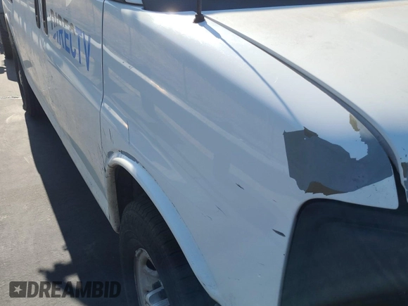 2013 Chevrolet Express Cargo with VIN 1GCWGFCA6D1142155, listed as a IAAI auction lot 42670323 with 213,723 mi miles and . Bid and sale history available at DreamBid. Image 28.