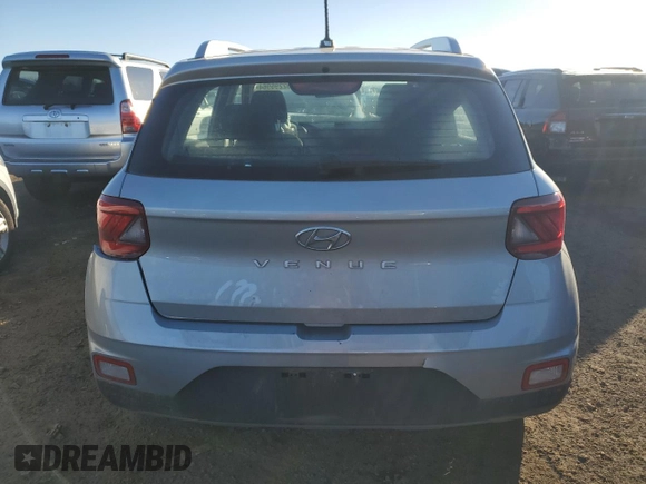 2023 Hyundai Venue Limited z VIN KMHRC8A38PU218109, wystawiony jako Copart lot #82295964 z przebiegiem 61 796 mil mil oraz Szkoda całkowita • Salvage title. Historia ofert i sprzedaży dostępna na DreamBid. Obrazek 6.