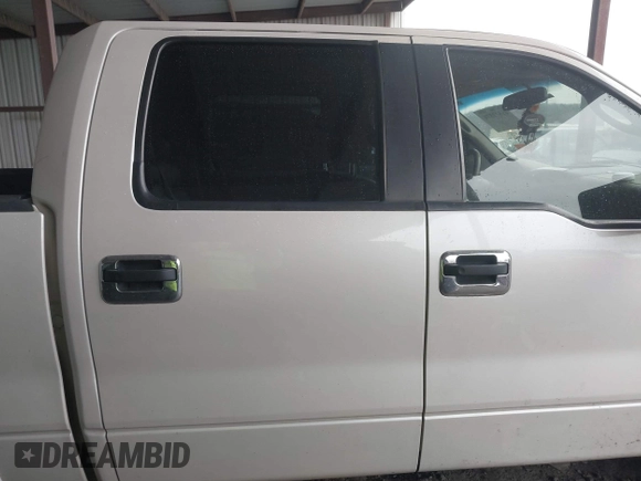 2008 Ford F-150 XLT z VIN 1FTPW12V08FB96378, wystawiony jako IAAI lot #41532378 z przebiegiem 203 260 mil mil oraz . Historia ofert i sprzedaży dostępna na DreamBid. Obrazek 13.