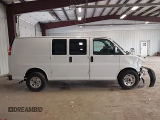 2022 Chevrolet Express Cargo with VIN 1GCWGAFP4N1155524, listed as a IAAI auction lot 42389470 with 33,655 mi miles and . Bid and sale history available at DreamBid. Image 13.