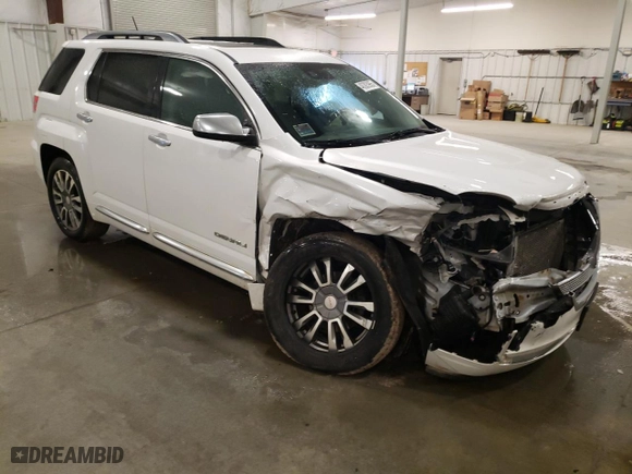 2017 GMC Terrain Denali with VIN 2GKFLVE30H6262562, listed as a Copart auction lot 48303965 with 138,357 mi miles and Salvage Title. Bid and sale history available at carsss.com. Image 4.