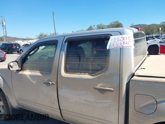 2006 Nissan Frontier SE z VIN 1N6AD07W36C443203, wystawiony jako IAAI lot #40571911 z przebiegiem Nie podano mil oraz . Historia ofert i sprzedaży dostępna na DreamBid. Obrazek 6.