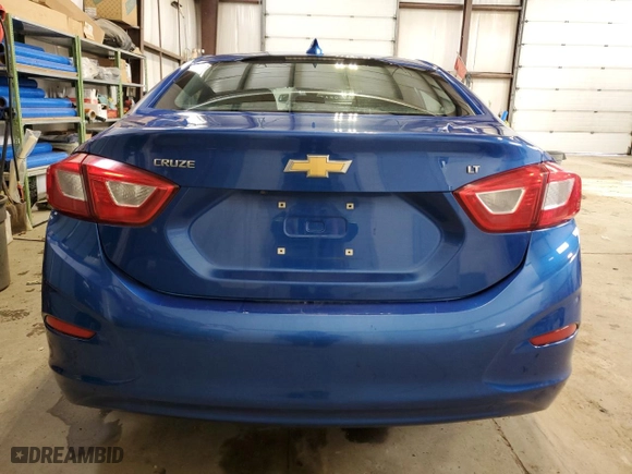 2018 Chevrolet Cruze LT with VIN 1G1BE5SM0J7205309, listed as a Copart auction lot 50096805 with 197,368 mi miles and Clean Title. Bid and sale history available at carsss.com. Image 6.