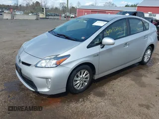 2013 Toyota Prius with VIN JTDKN3DP2D3032147, listed as a IAAI auction lot 41915296 with 207,920 mi miles and . Bid and sale history available at DreamBid. Image 2.